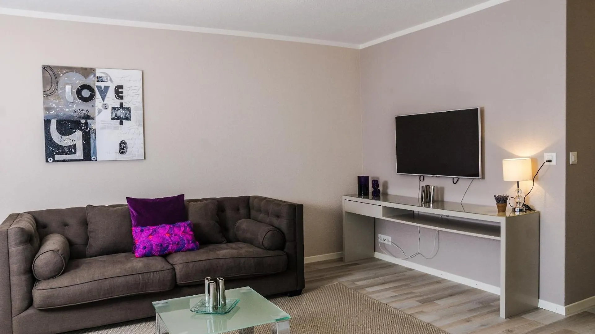 Reloc Serviced Apartments Zurich-Oerlikon